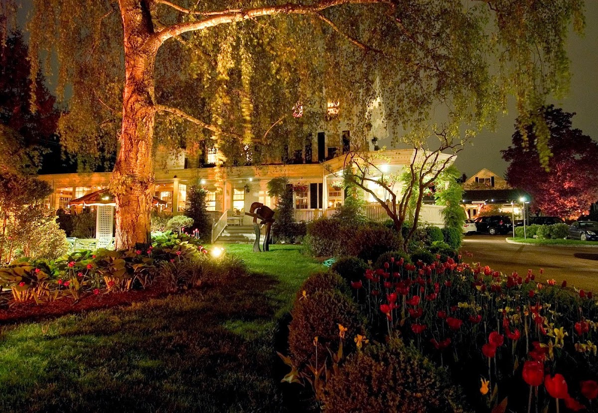 Homestead Inn photo 3