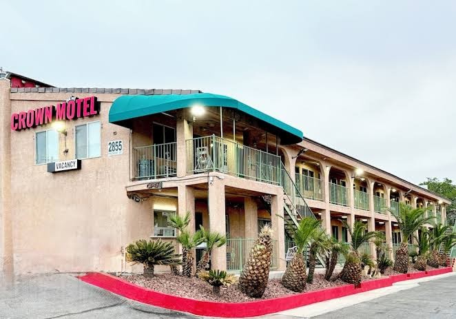 Crown Motel