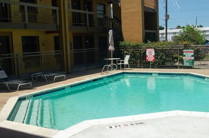 America's Inn