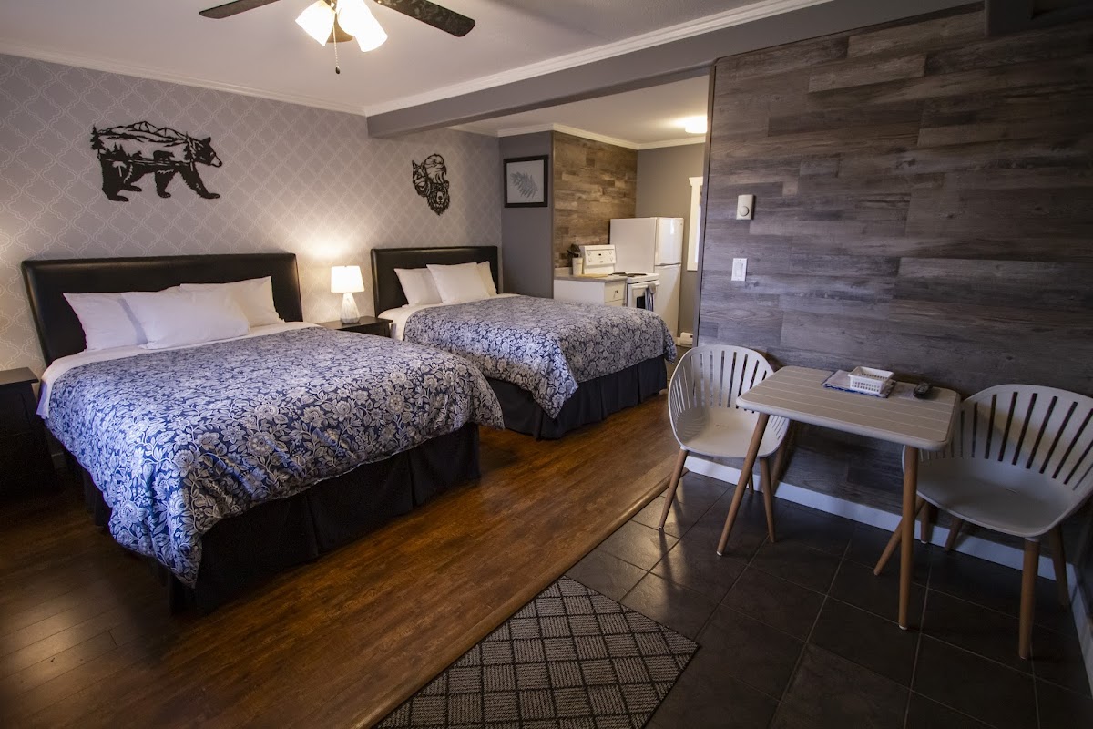 Riverside Motel photo 2