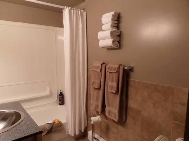Riverside Motel photo 3