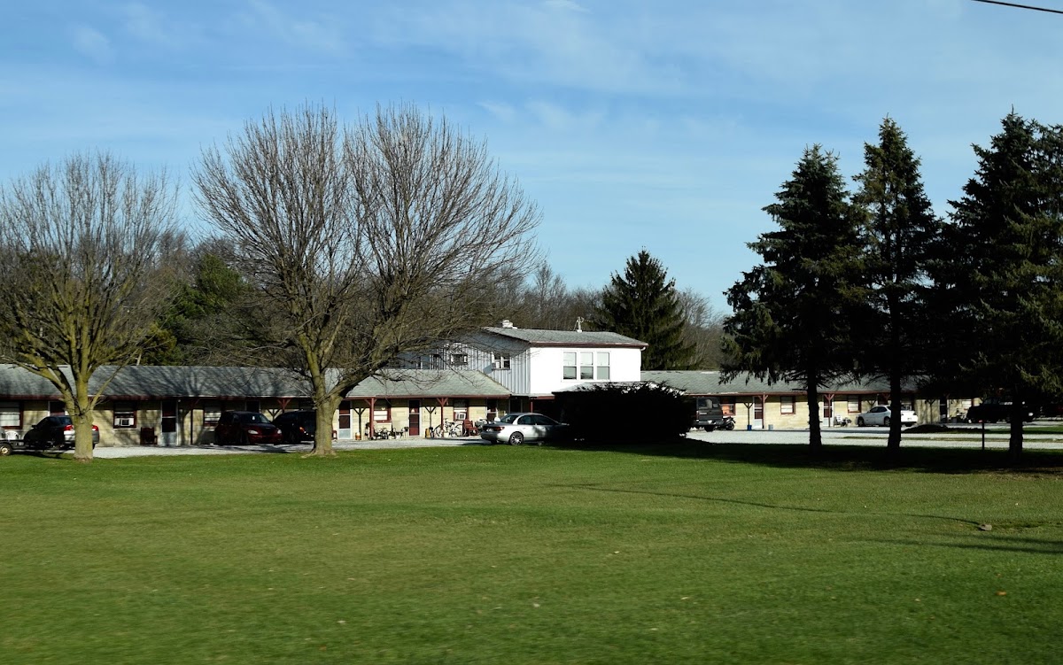 Covered Bridge Motel photo 2