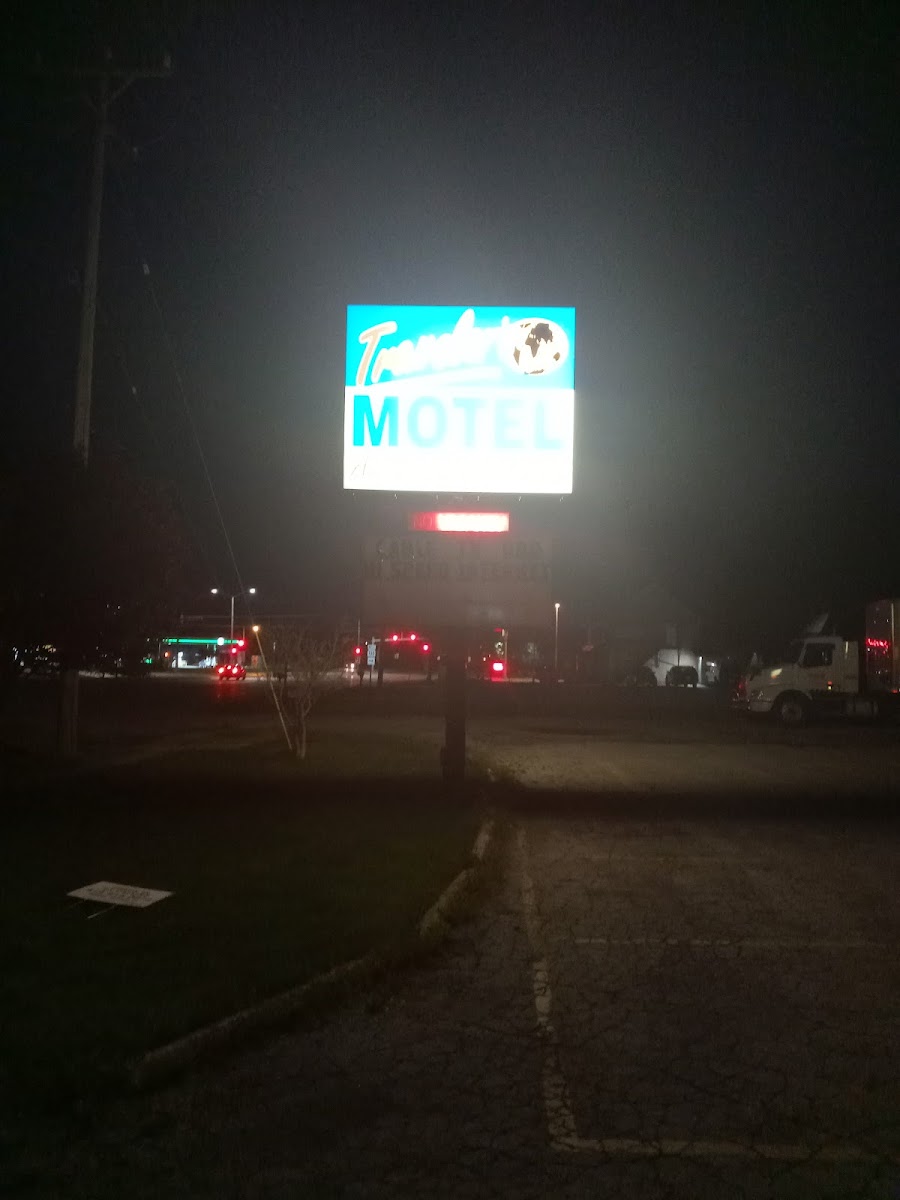 Travelers Motel photo 3