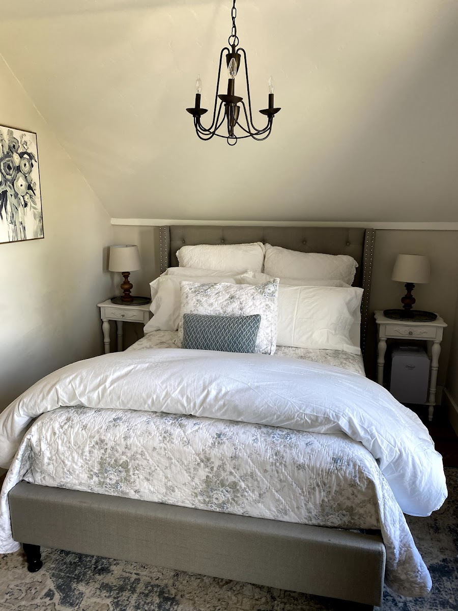The FarmHouse Inn photo 2