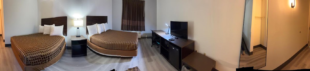 Regency Inn & Suites photo 3
