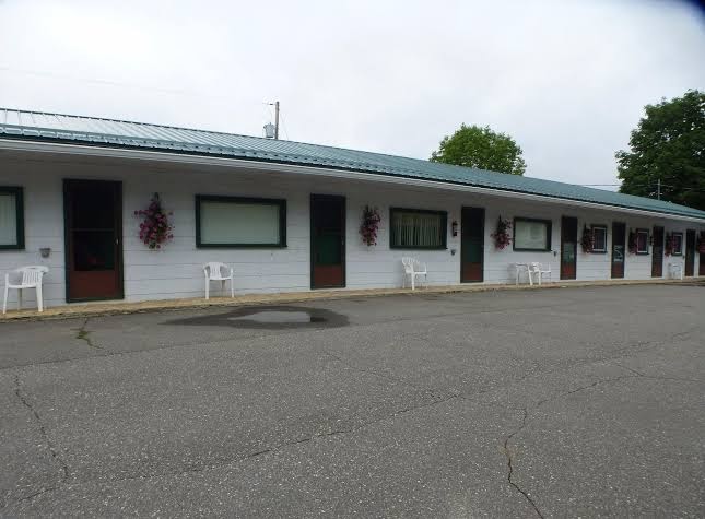 Paradise Motel