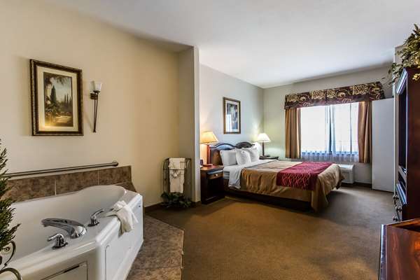Quality Inn & Suites photo 2