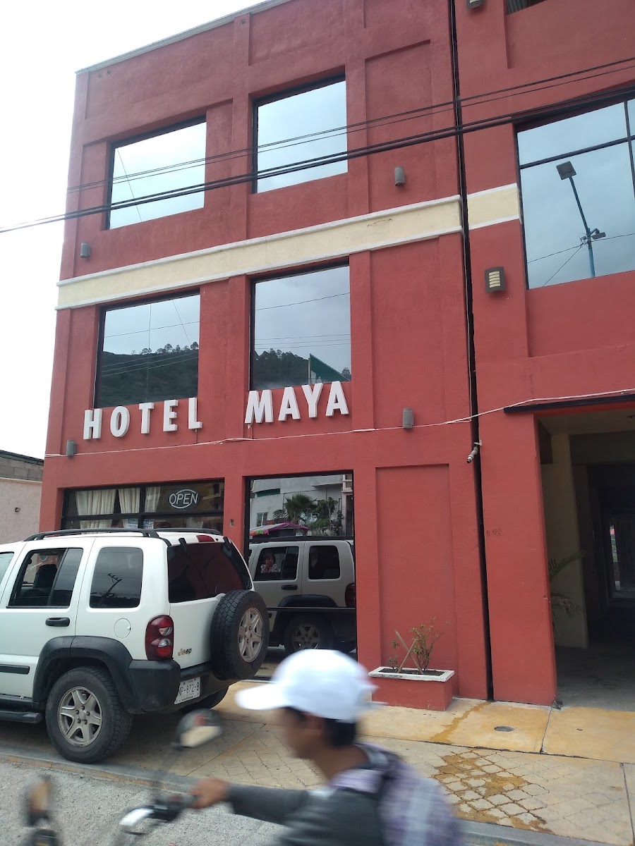 Hotel Maya