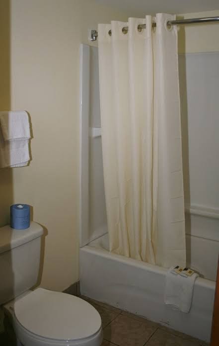 Relax Inn photo 2
