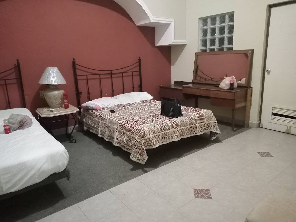 Hotel La Hacienda photo 2