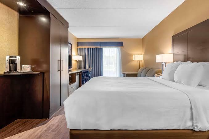 Comfort Inn photo 3