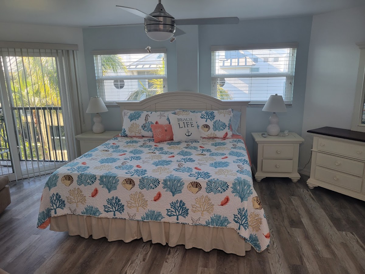 Sandpiper Beach Club photo 2