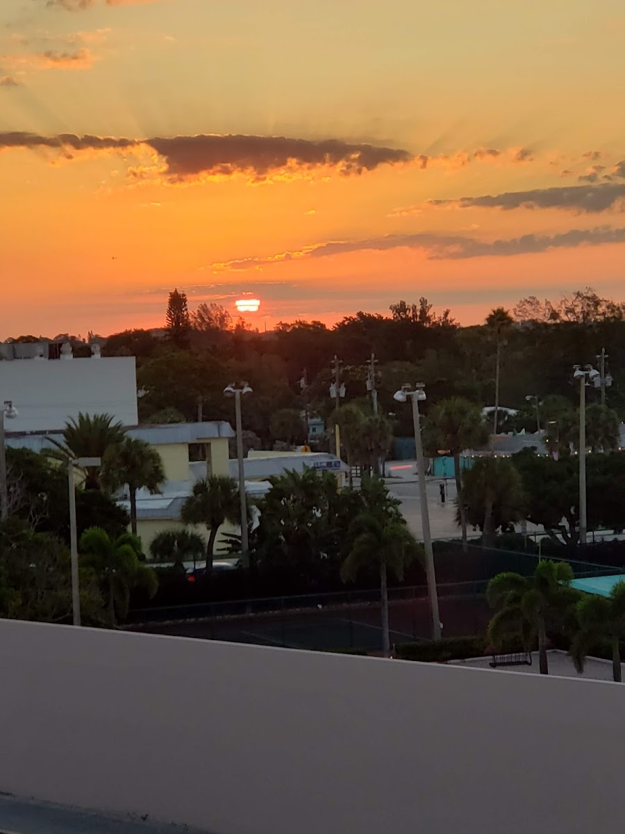 Sandpiper Beach Club photo 3