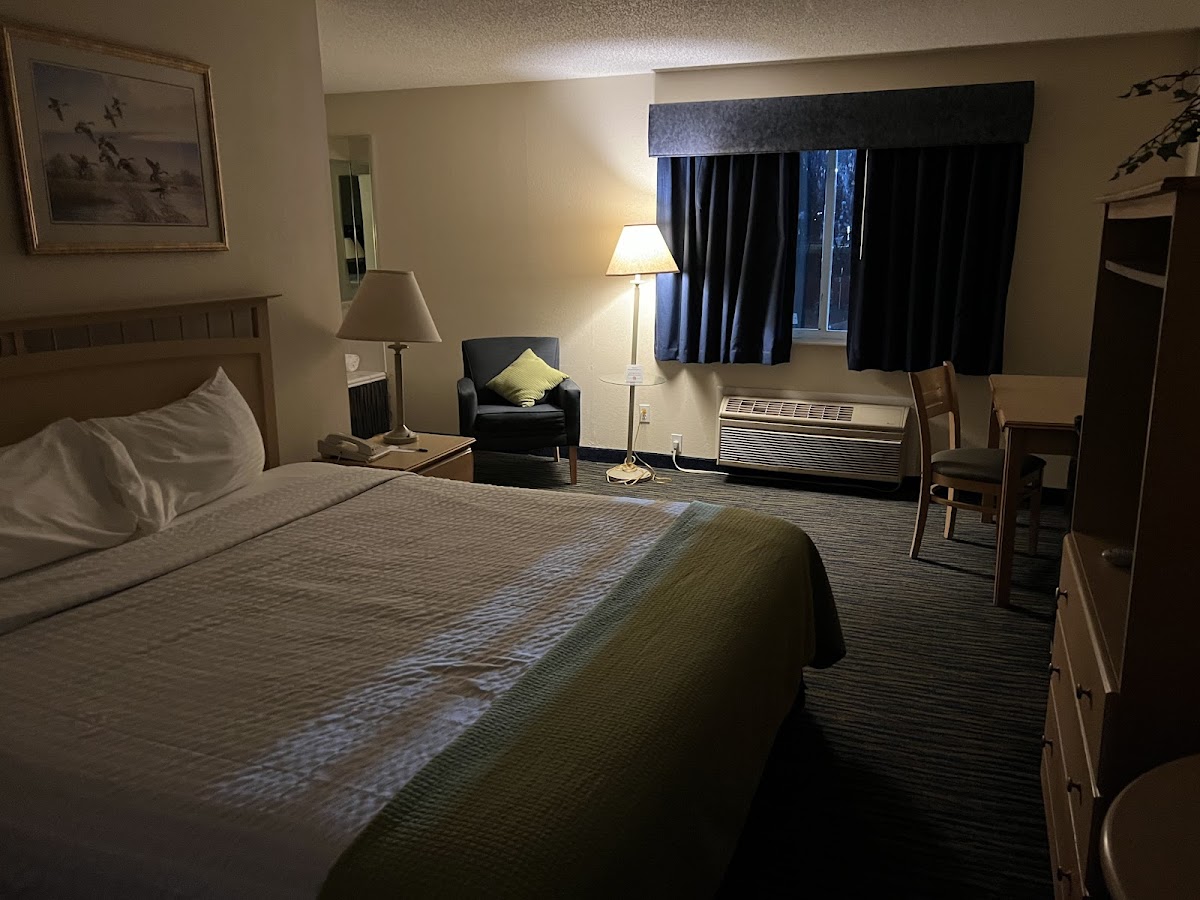Ameristay Inn & Suites photo 2