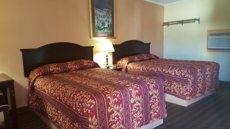 Luxury Inn Motel