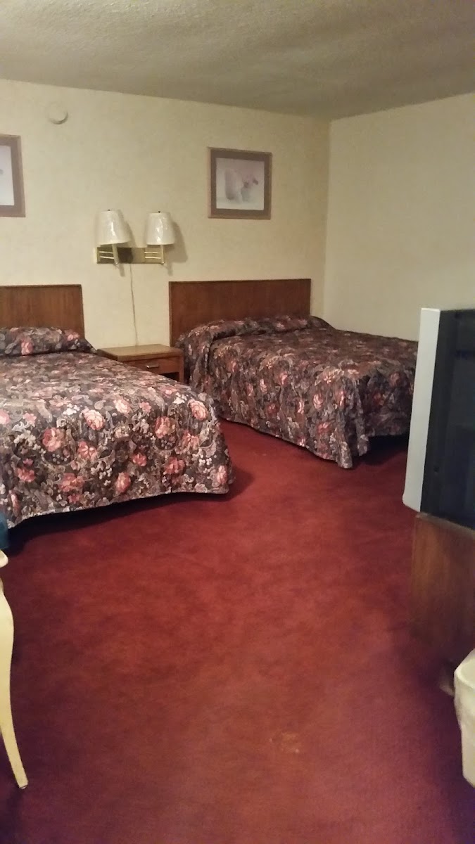 Budget Inn photo 2