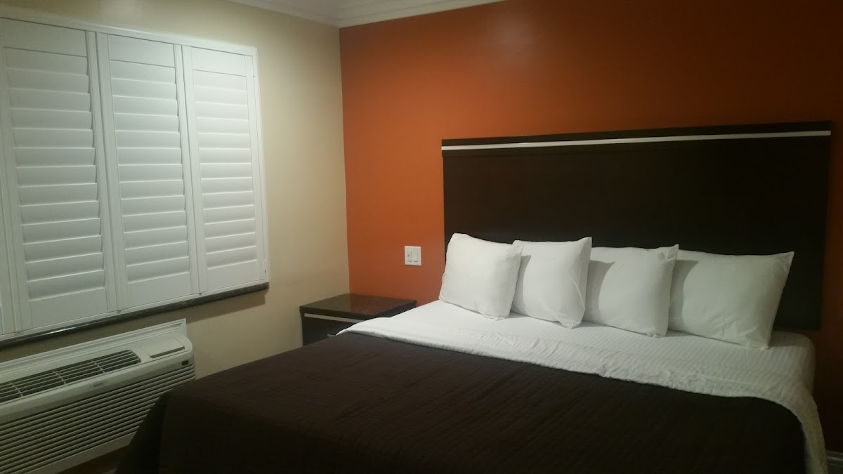 Townhouse Motel photo 2