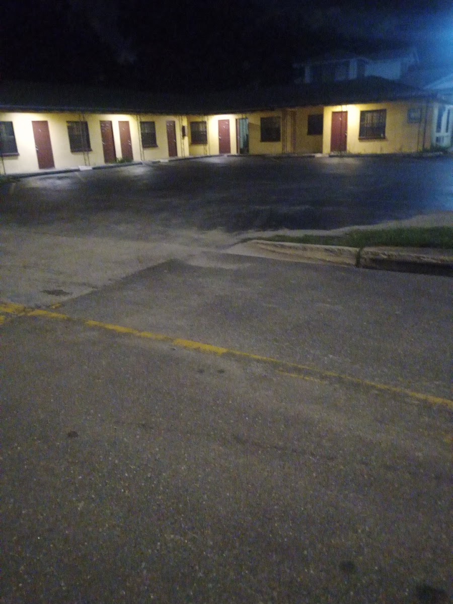 Swan Motel photo 3