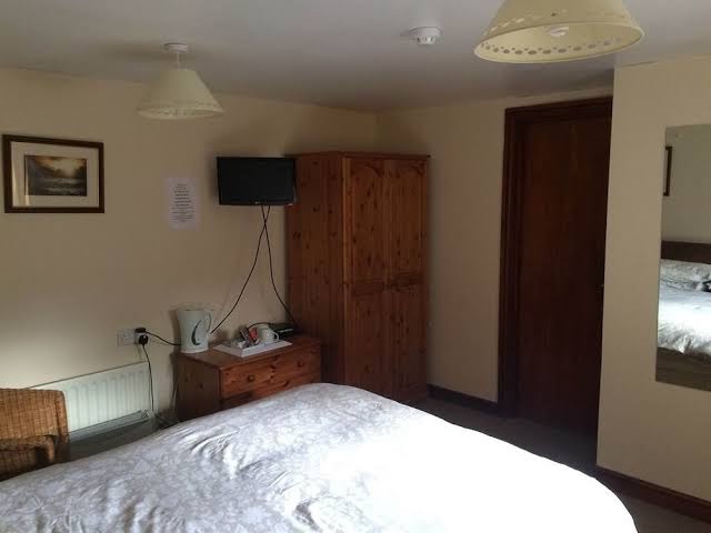 The Fox & Hounds photo 3