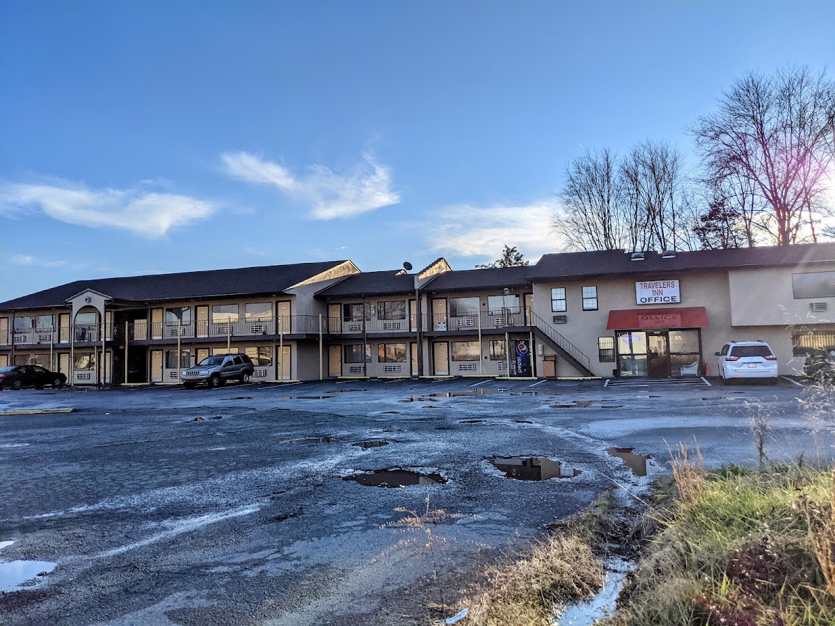 Travelers Inn