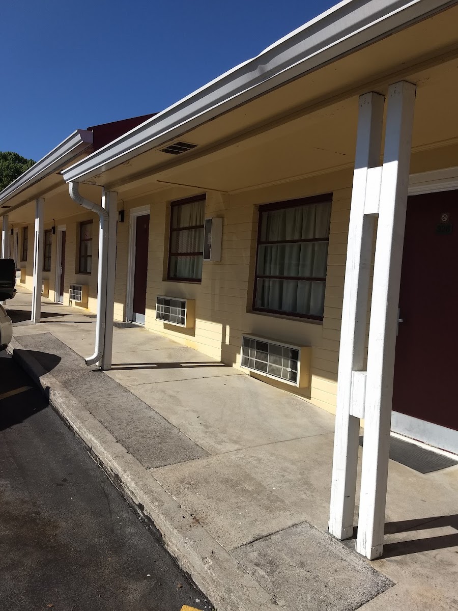 Budget Inn