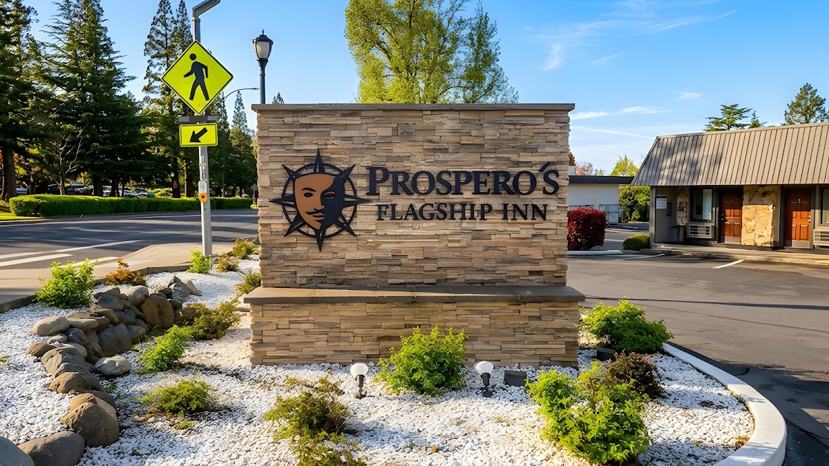 Flagship Inn