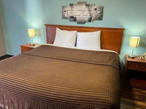 Riverside Motel photo 3