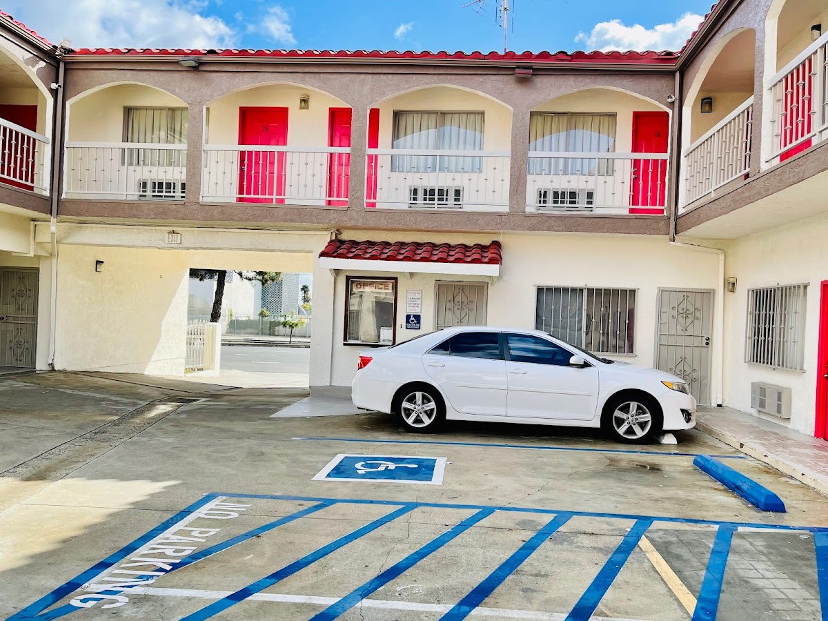 Paradise Inn