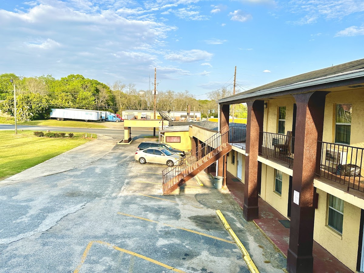 Skyland Motel