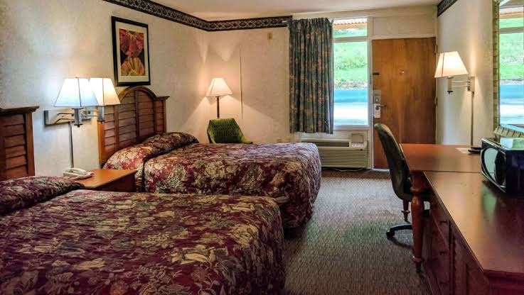 Budget Inn photo 2