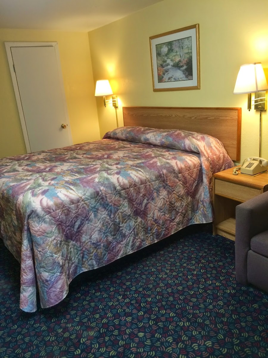 Deluxe Inn photo 3