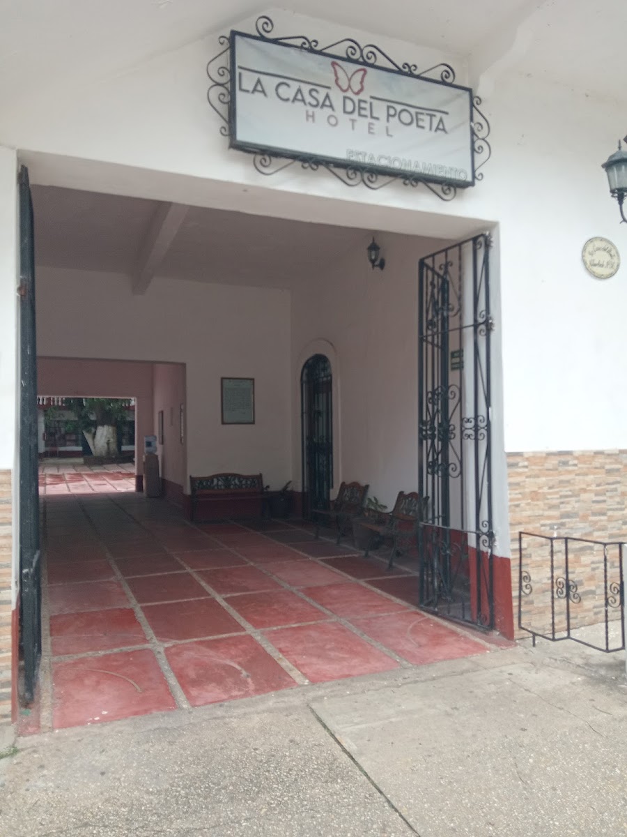 Hotel y Restaurante La Casa del Poeta