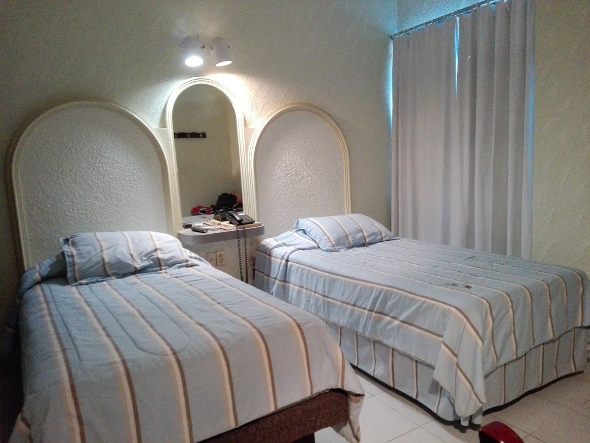 Hotel Plaza photo 2
