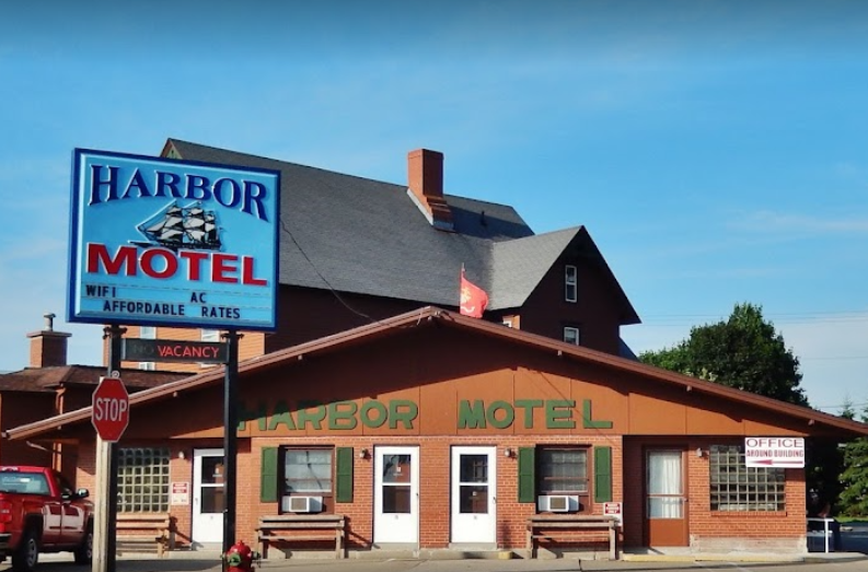 Harbor Motel