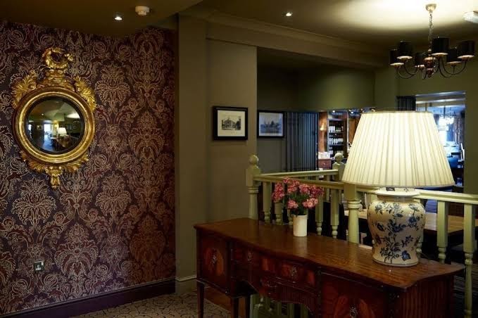 Kings Head Hotel photo 3
