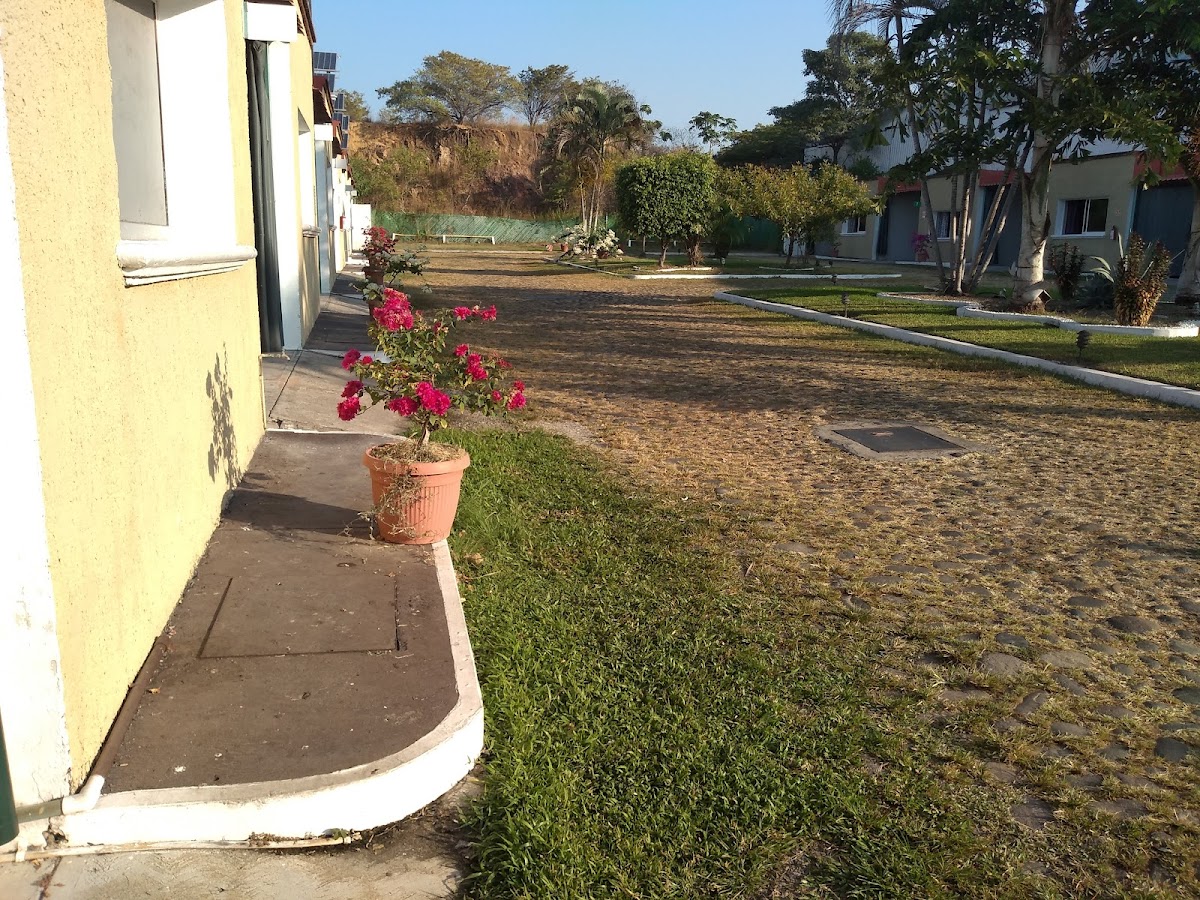 Motel California photo 2