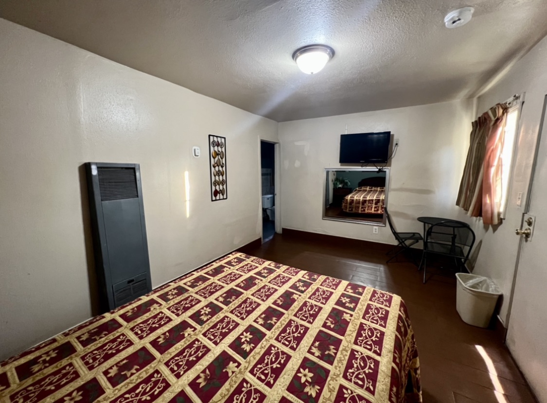 Super Inn photo 3