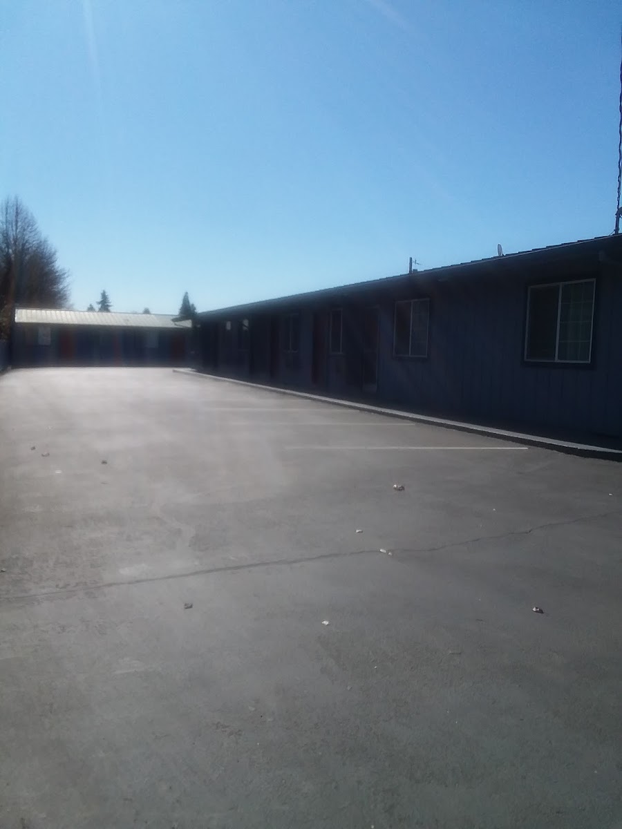 Holiday motel photo 2