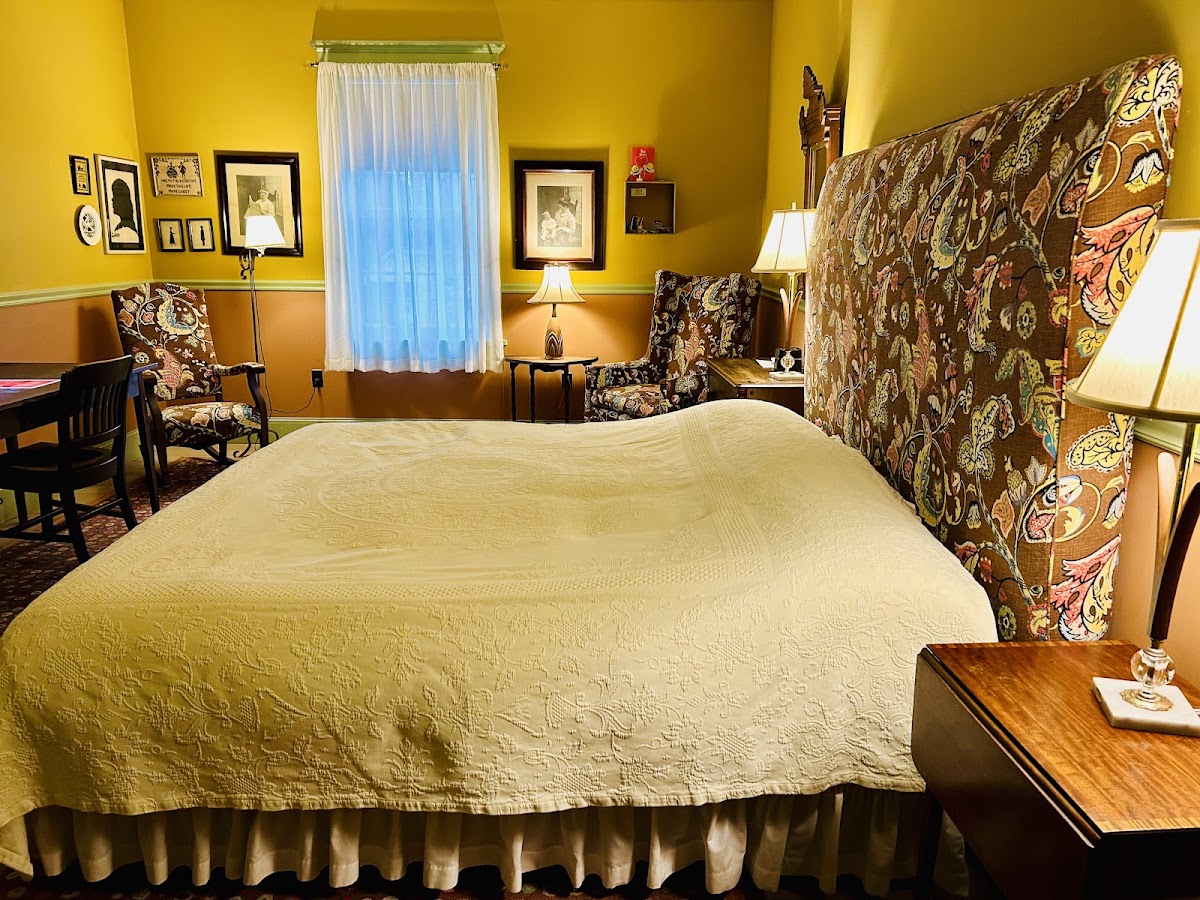 The Red Lion Inn photo 2