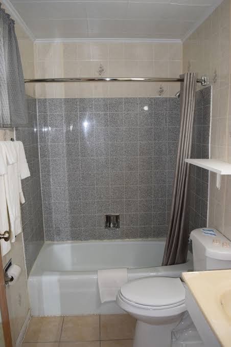 Economy Inn photo 3
