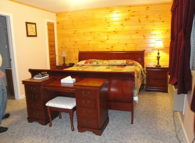 Colonial Inn photo 3