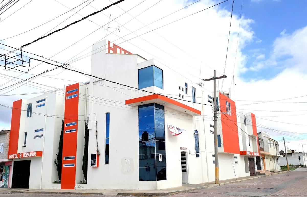 Hotel 3 Hermanos