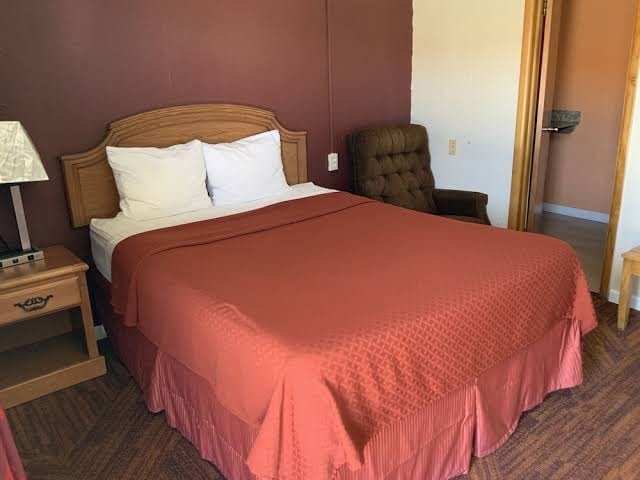 Frontier Motel photo 2
