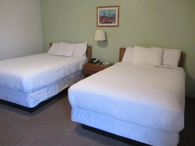 Budget Inn photo 2