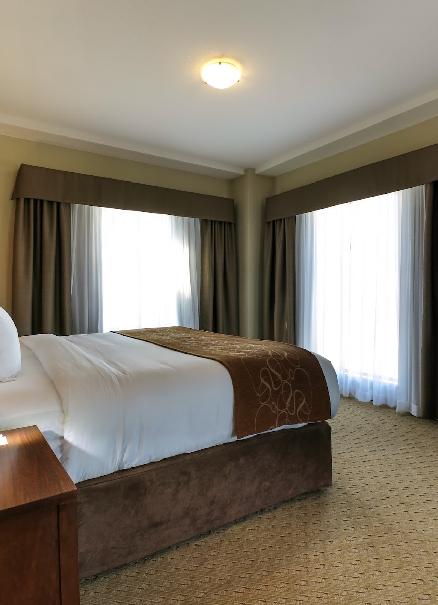 Comfort Suites photo 3