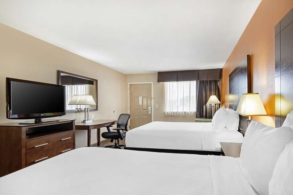 Best Western Inn & Suites photo 2
