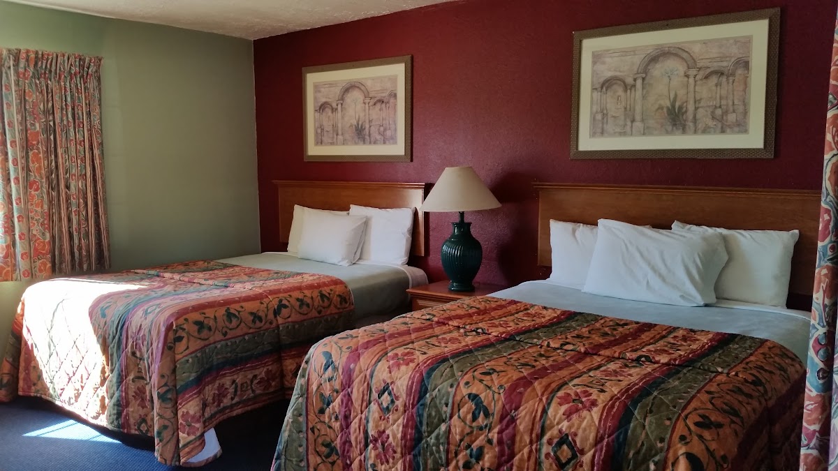 El Rancho Motel photo 2