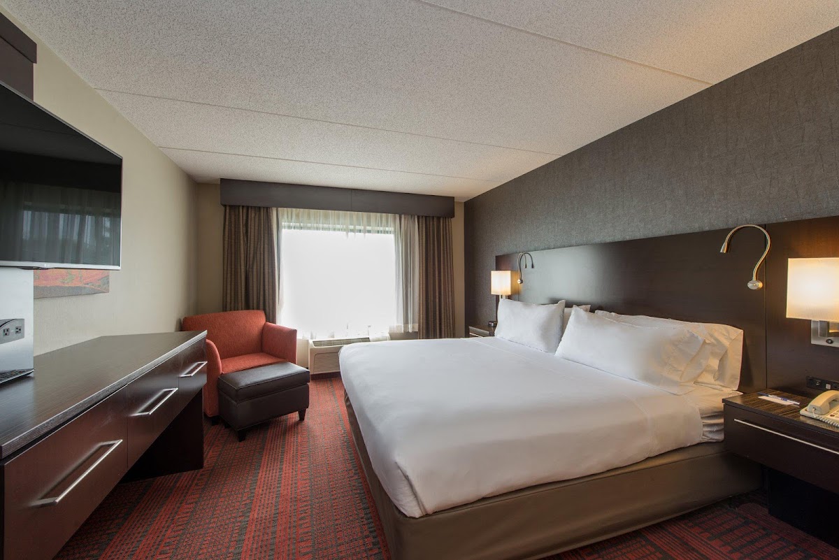Holiday Inn Express & Suites Auburn by IHG photo 2