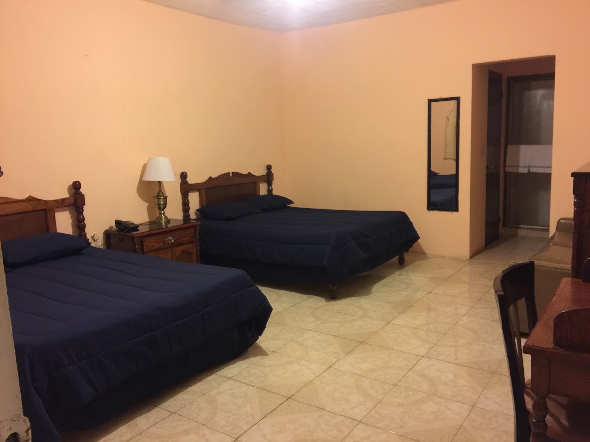 Hotel La Estancia photo 2