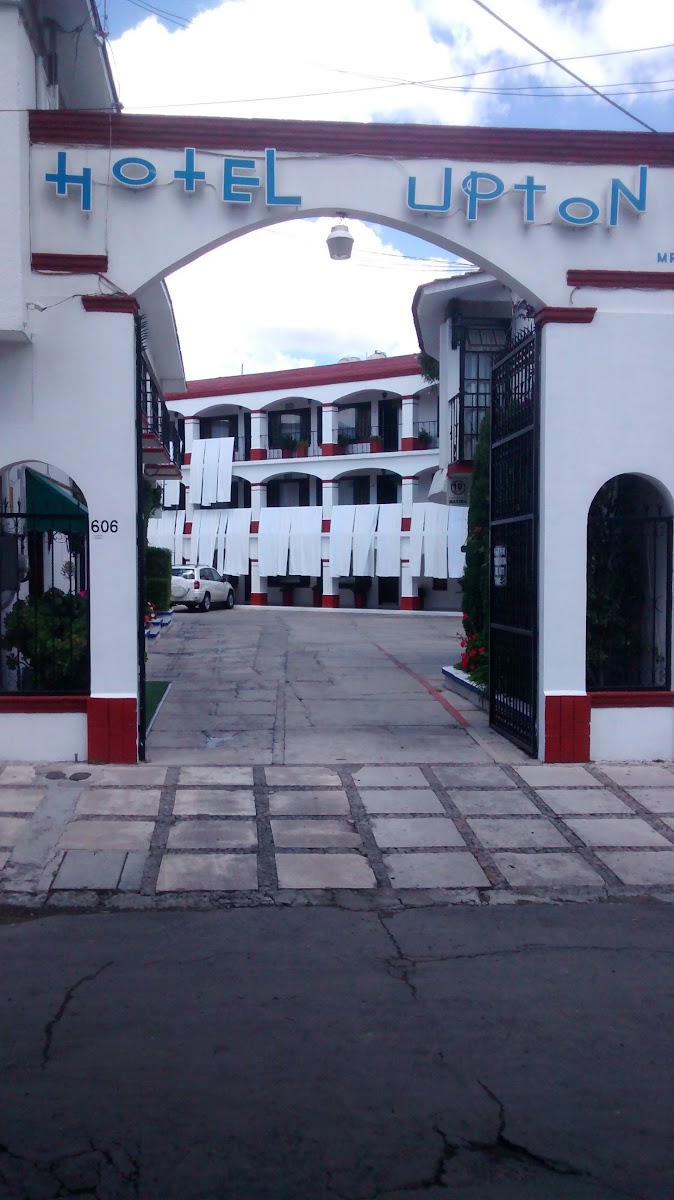 Hotel Upton